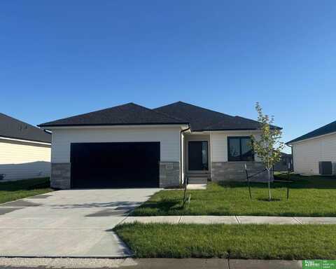 20930 Ellison Avenue, Elkhorn, NE 68022