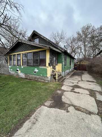 353 Fox Street SW, Grand Rapids, MI 49507