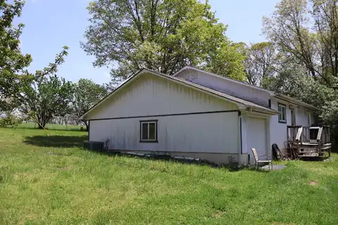 3987 County Road 2350, Pomona, MO 65789