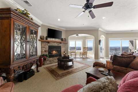 99 Royal Vista Drive, Branson, MO 65616