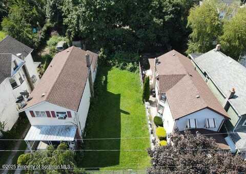 42 W Hollenback Avenue, Beach Haven, PA 18702