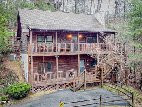 710 Golden Eagle Way Way, Pigeon Forge, TN 37863
