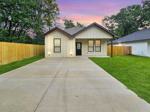 140 Mohican Trail, Mabank, TX 75156