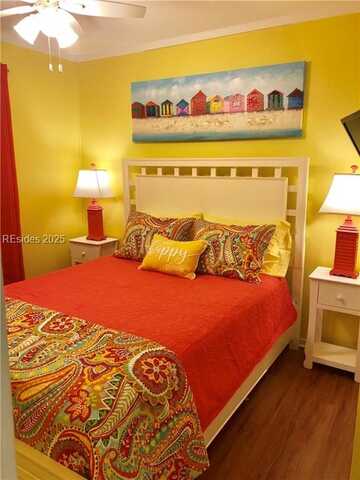 40 Folly Field Road, Hilton Head Island, SC 29928