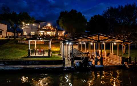 202 Bridgepoint, Kingsland, TX 78639
