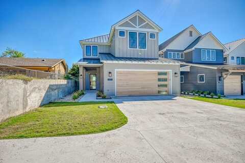 3170 River Oaks Drive, Kingsland, TX 78639