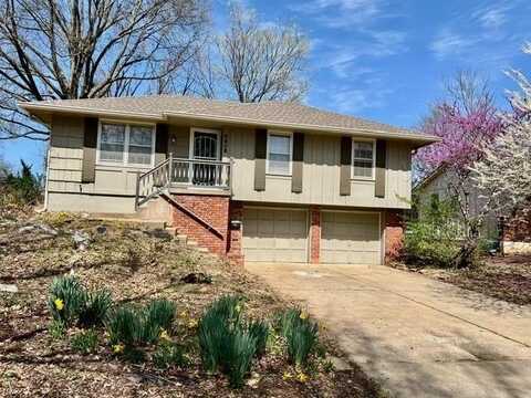 8908 E 90th Terrace, Kansas City, MO 64138