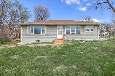 5302 N Woodland Avenue, Kansas City, MO 64118