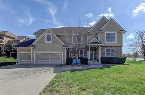 9001 N Hunter Avenue, Kansas City, MO 64157