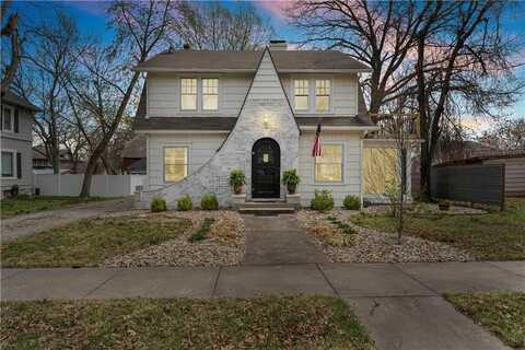 319 S Elm Street, Ottawa, KS 66067