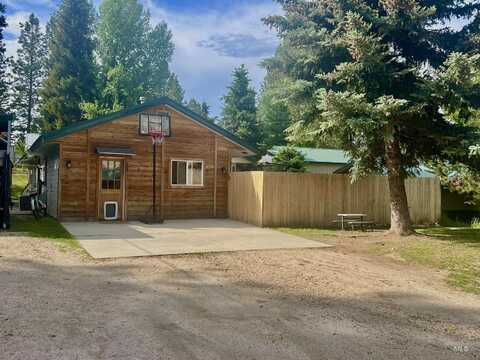 204 W Kerby St., Cascade, ID 83611