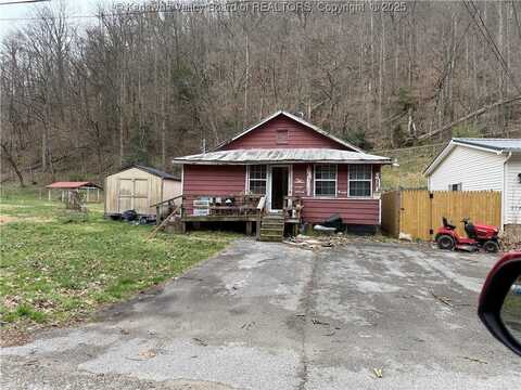 604 Coal Fork Laurel Road, Seth, WV 25181