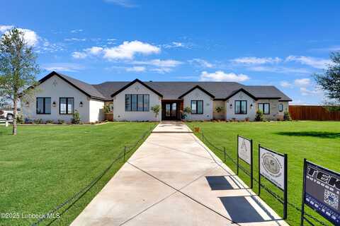 9501 County Rd 7615, Wolfforth, TX 79382