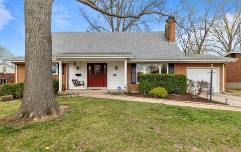1196 Laven Del Lane, Kirkwood, MO 63122