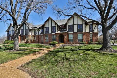 917 Claytonbrook Drive, Ballwin, MO 63011