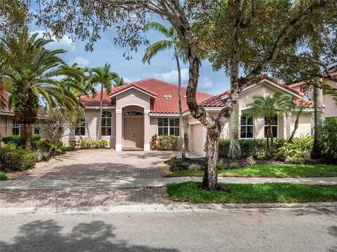 1636 Blue Jay Cir, Weston, FL 33327