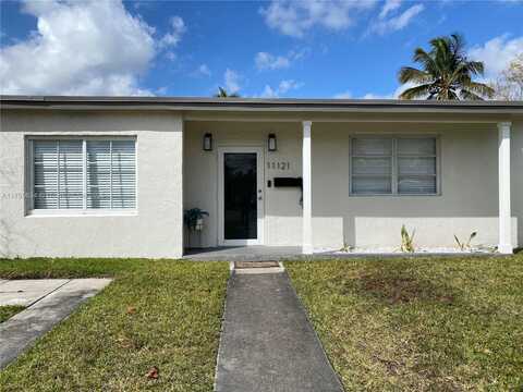 11121 SW 46th St, Miami, FL 33165