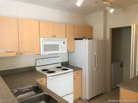 8040 N NOB HILL RD, Tamarac, FL 33321