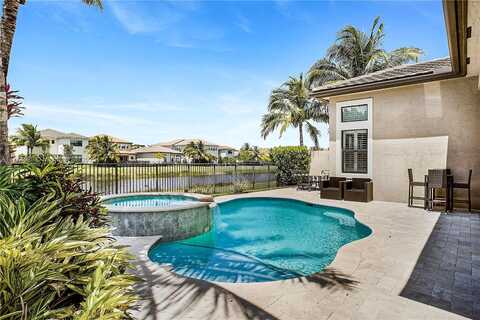 9338 Eden Roc Ct, Delray Beach, FL 33446