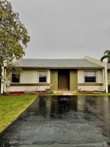 12144 SW 110th St Cir W, Miami, FL 33186