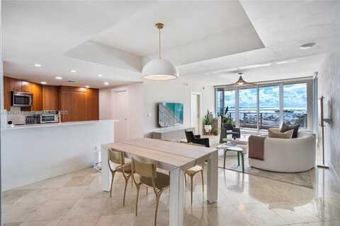 2627 S Bayshore Dr, Miami, FL 33133