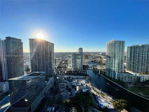 68 SE 6th St, Miami, FL 33131