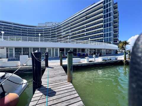 900 Bay Dr, Miami Beach, FL 33141