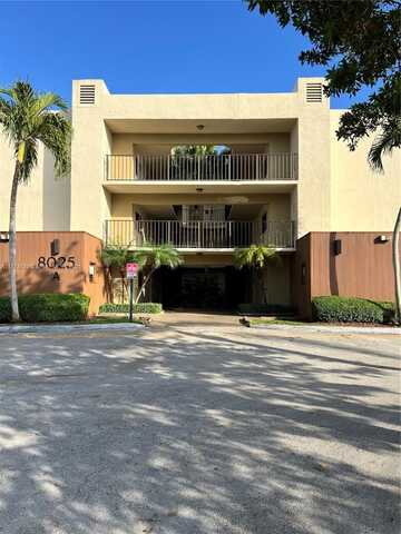 8025 SW 107th Ave, Miami, FL 33173
