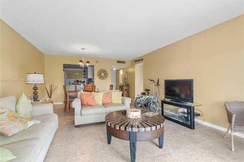 5961 N Falls Cir Dr, Lauderhill, FL 33319