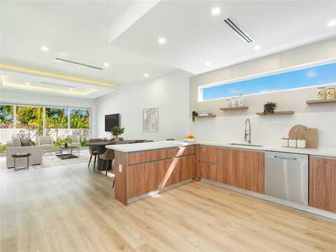 1421 SW 24th Ct, Fort Lauderdale, FL 33315