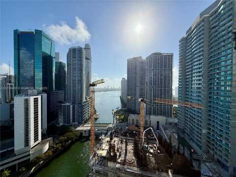 31 SE 5th St, Miami, FL 33131