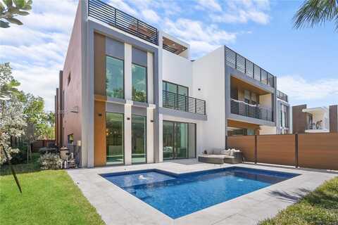1825 NE 26th Ave, Fort Lauderdale, FL 33305