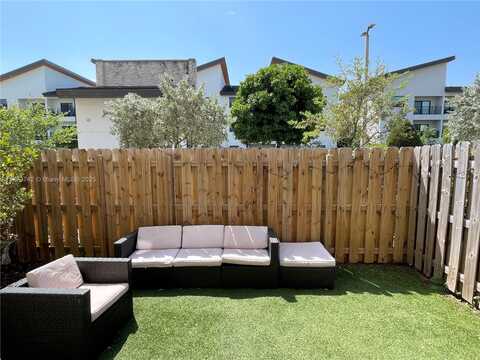 7915 NW 104th Ave, Doral, FL 33178