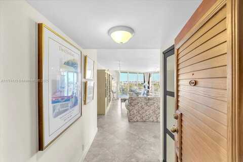 2000 Towerside Ter, Miami, FL 33138
