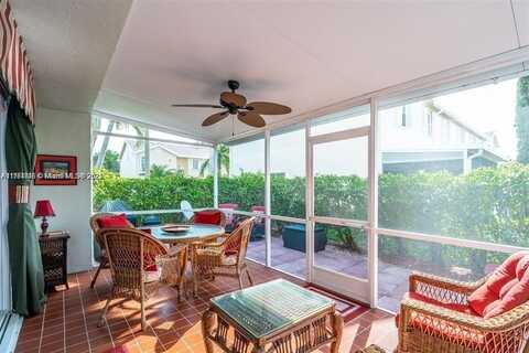 221 Waterside Dr, Hypoluxo, FL 33462