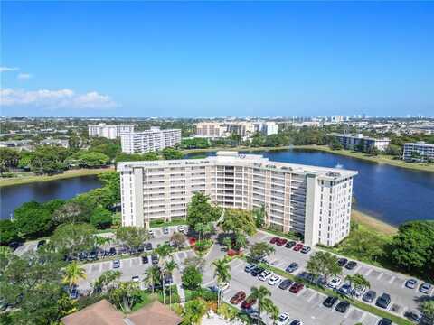 2940 N Course Dr, Pompano Beach, FL 33069