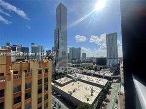 151 SE 1st St, Miami, FL 33131