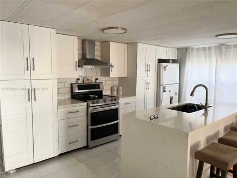 21831 NW 7th Ct, Pembroke Pines, FL 33029
