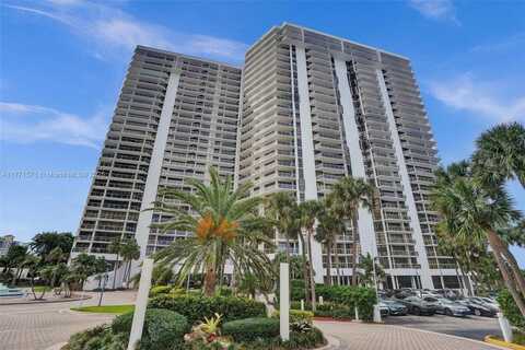 20281 E Country Club Dr, Aventura, FL 33180