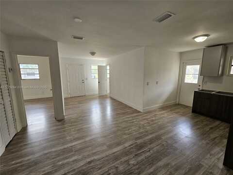 8162 NW 5th Ave, Miami, FL 33150