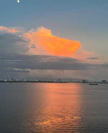 11111 Biscayne Blvd, Miami, FL 33181