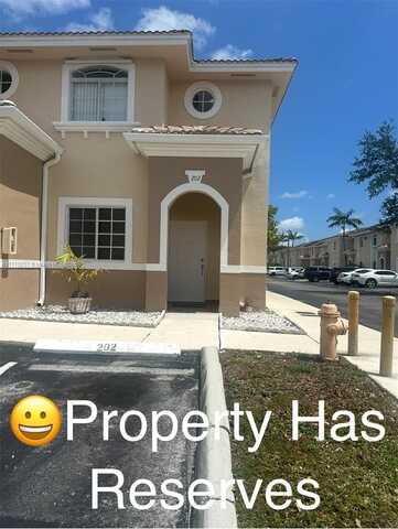 7160 NW 174th Ter, Hialeah, FL 33015
