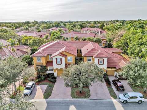 5737 NW 119th Dr, Coral Springs, FL 33076