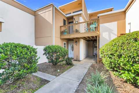 1051 S HIGHLAND STREET, MOUNT DORA, FL 32757