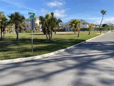 591 RUSSELL STREET, LONGBOAT KEY, FL 34228
