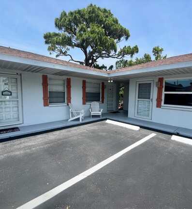 510 AIRPORT AVENUE E, VENICE, FL 34285
