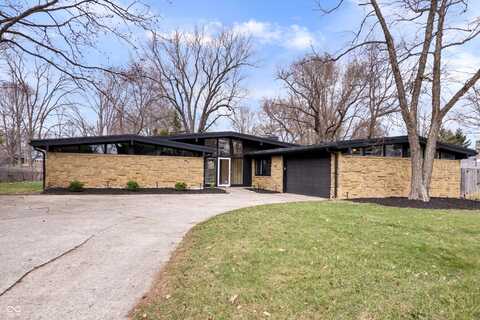 24 Thornhurst Drive, Carmel, IN 46032