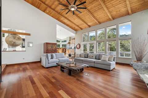 400 Dorrance RD, BOULDER CREEK, CA 95006