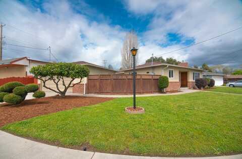 90 Beverly DR, WATSONVILLE, CA 95076