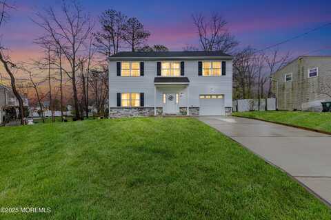 27 Sylvan Boulevard, Howell, NJ 07731